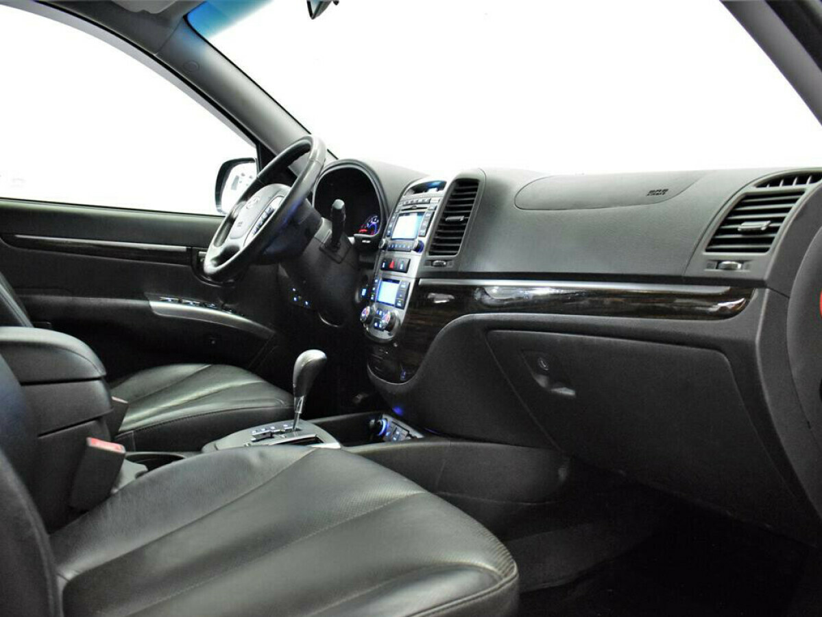 Hyundai Santa Fe, II Рестайлинг 2.4 AT (174 л.с.) 4WD