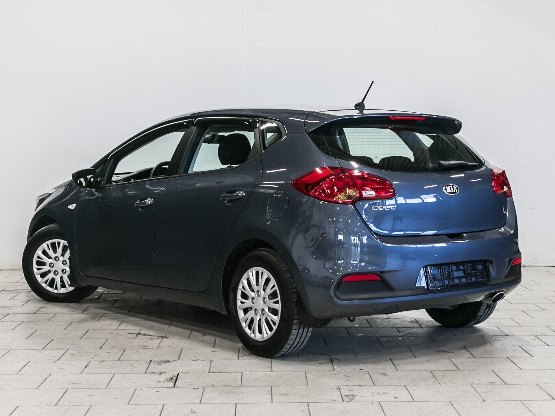 Kia Ceed, II 1.4 MT (100 л.с.)