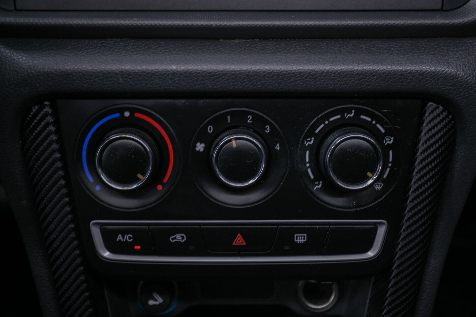 Chery Tiggo 3, I 1.6 MT (126 л.с.)