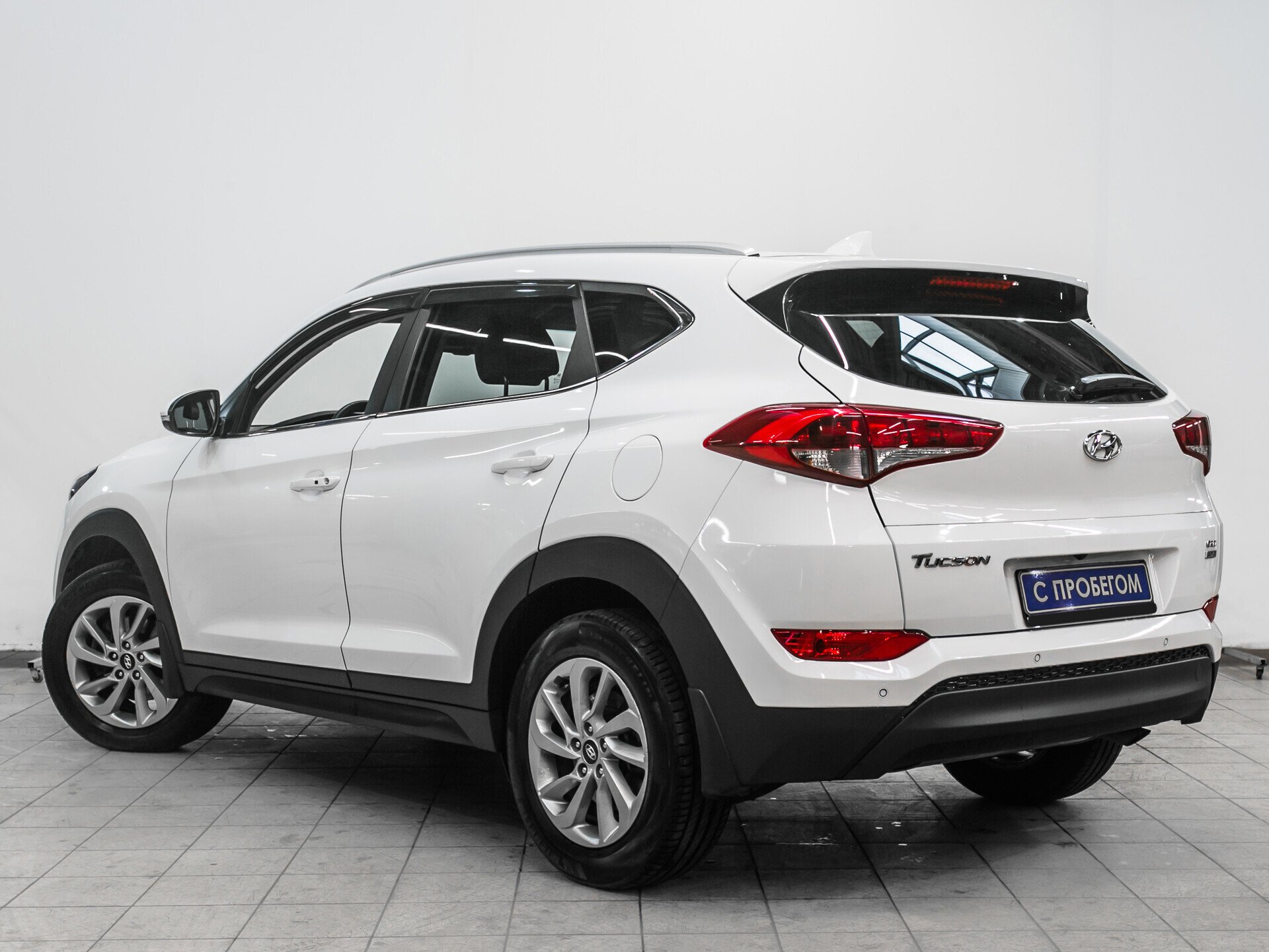 Hyundai Tucson, III 2.0d AT (185 л.с.) 4WD