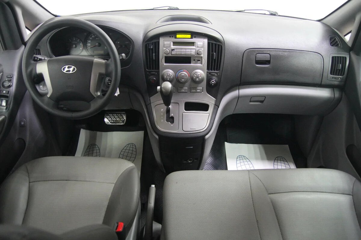 Hyundai Grand Starex, I 2.5d AT (145 л.с.)