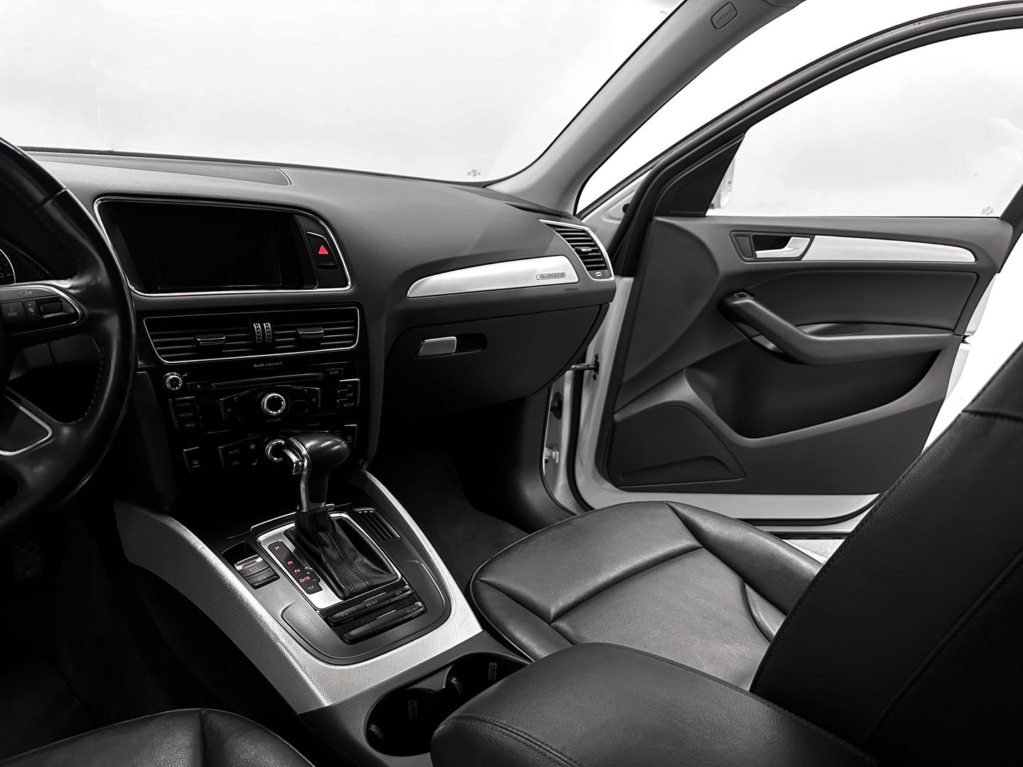 Audi Q5, I (8R) Рестайлинг 2.0 AT (225 л.с.) 4WD