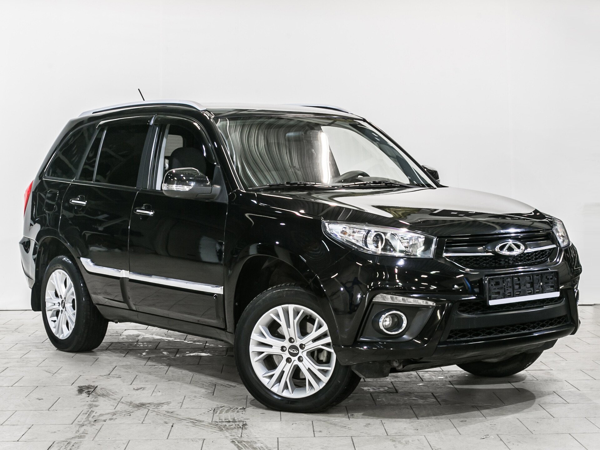 Chery Tiggo 3, I 1.6 MT (126 л.с.)