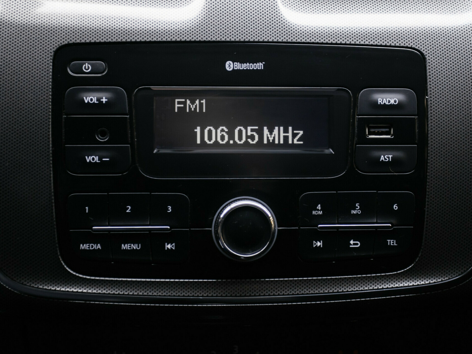 Renault Logan, II Рестайлинг Stepway 1.6 CVT (113 л.с.)