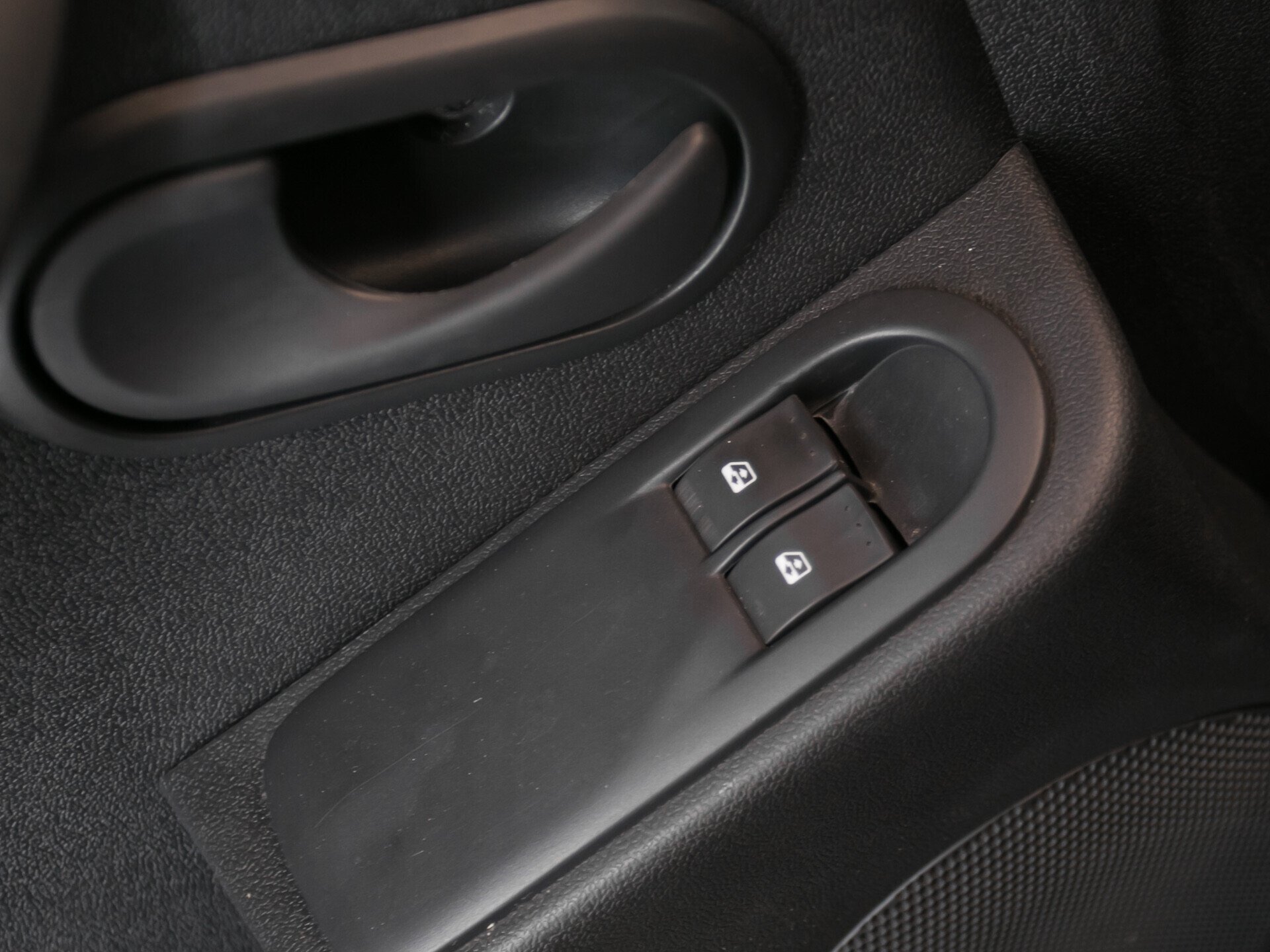 Renault Duster, I 1.6 MT (102 л.с.)