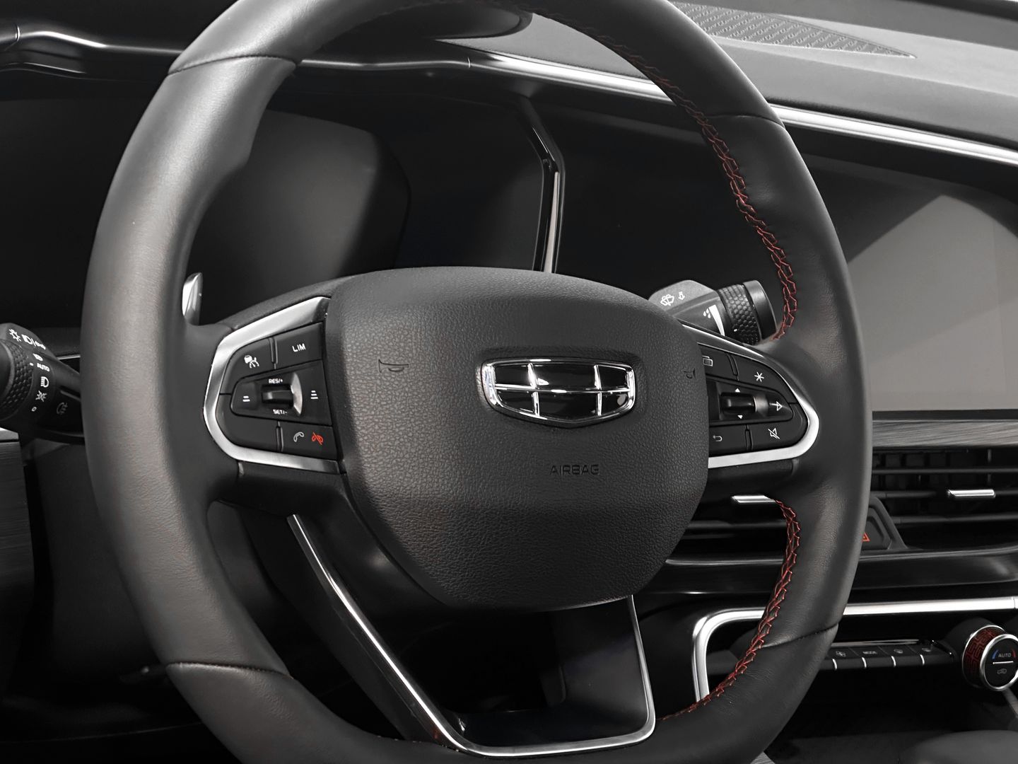 Geely Tugella, I Рестайлинг 2.0 AT (238 л.с.) 4WD