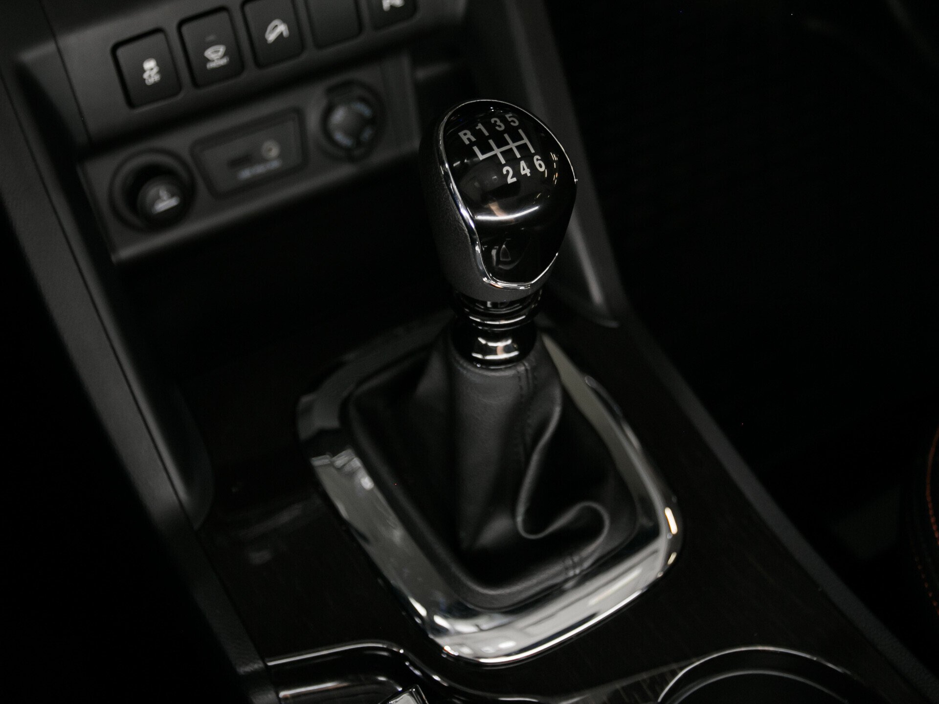 JAC S5 (Eagle), I Рестайлинг 2.0 MT (150 л.с.)