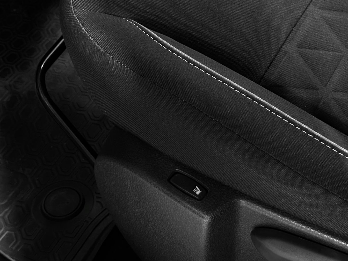 Renault Sandero, II Рестайлинг Stepway 1.6 AT (102 л.с.)