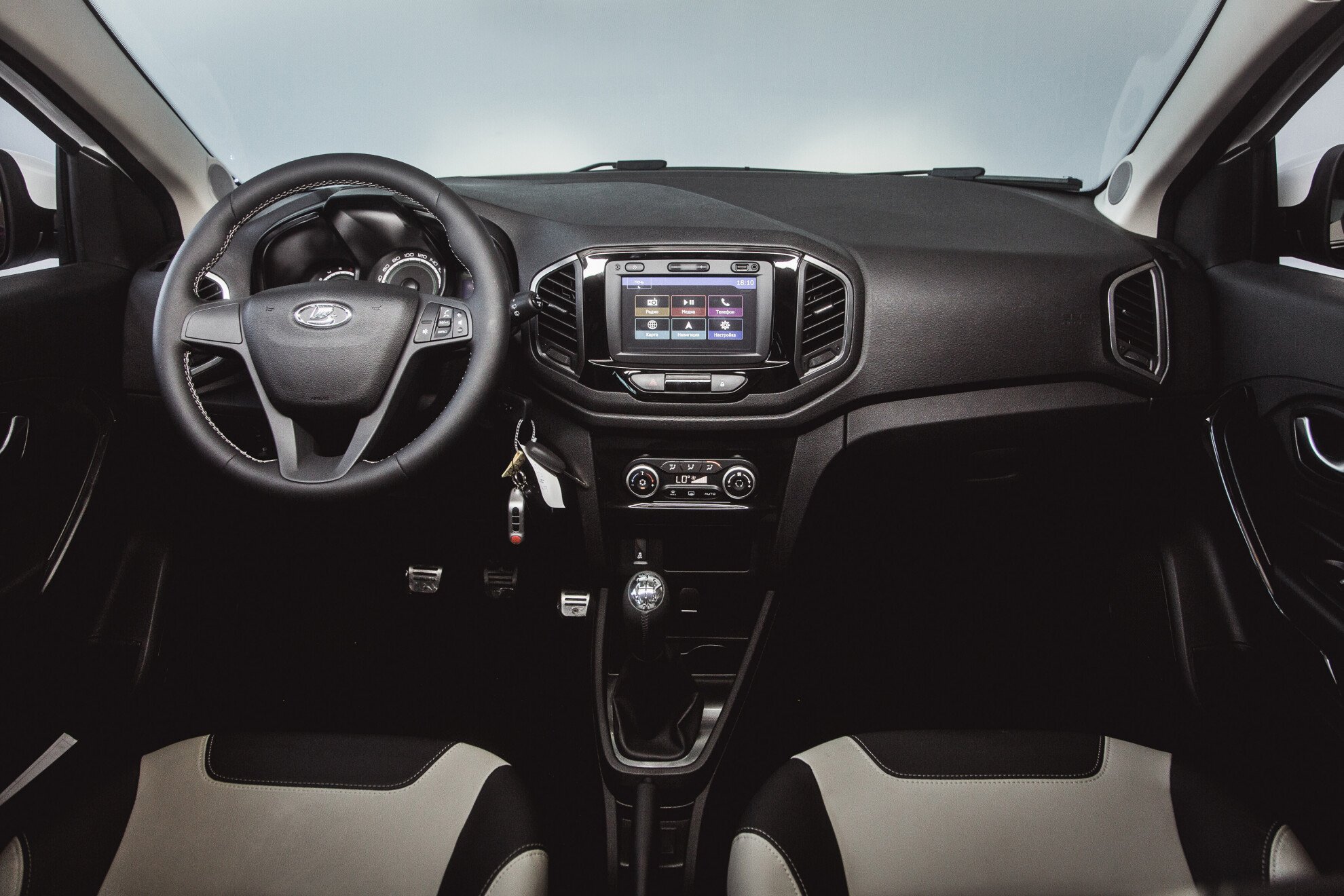 LADA (ВАЗ) XRAY, I 1.8 MT (122 л.с.)