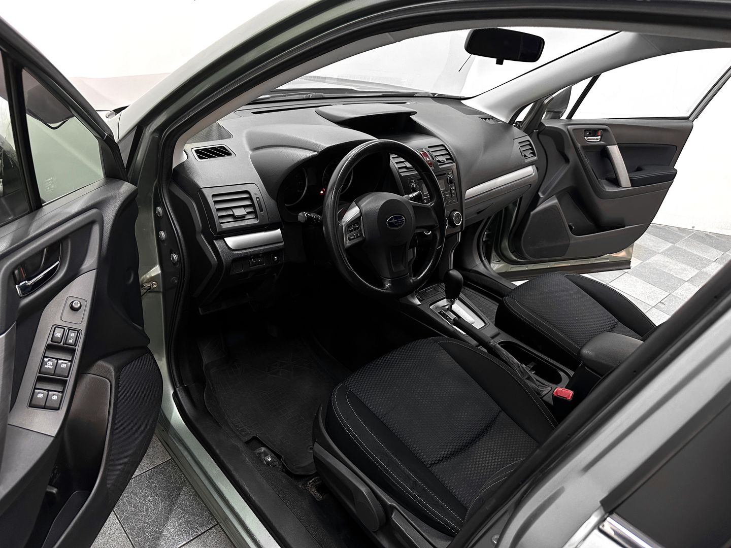 Subaru Forester, IV 2.0 CVT (150 л.с.) 4WD