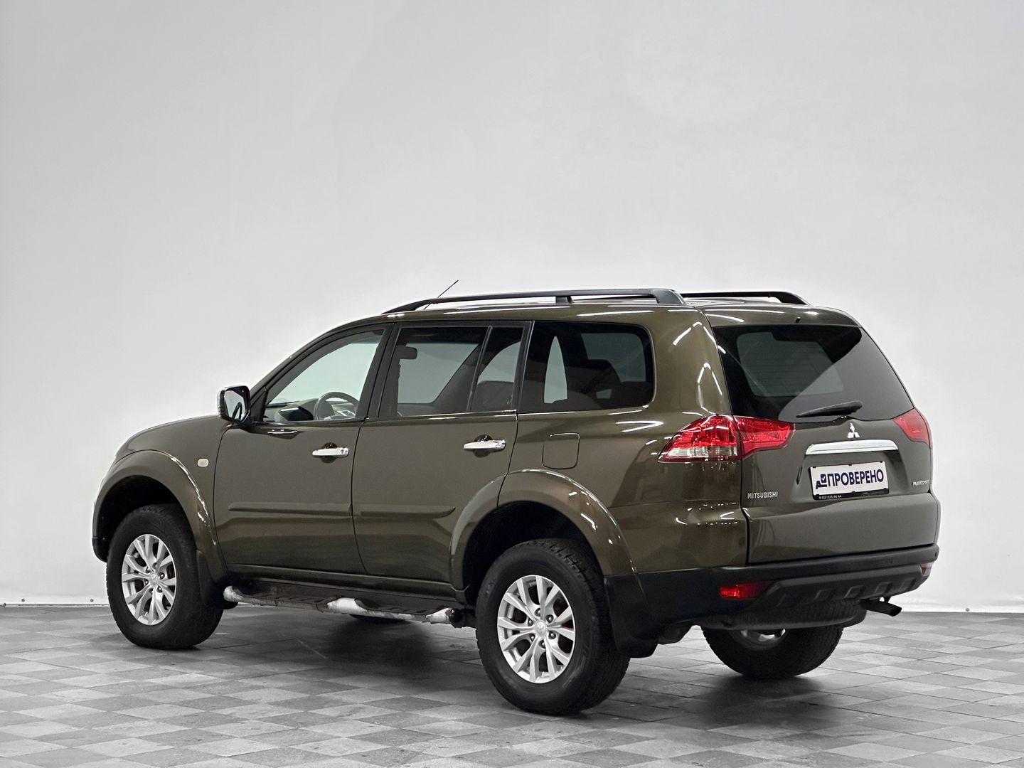 Mitsubishi Pajero Sport, II Рестайлинг 2.5d AT (178 л.с.) 4WD